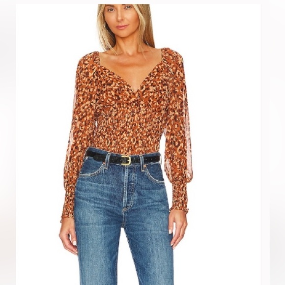 NWT Steven Madden Shannon Top in Mocha Bisque size medium - Picture 4 of 13